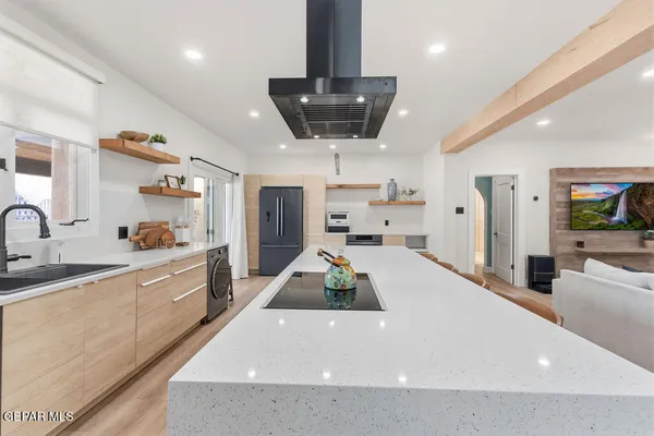 $1,690,000 | 300 Rosemont Drive, El Paso, TX 79922