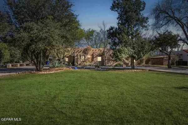 $1,690,000 | 300 Rosemont Drive, El Paso, TX 79922