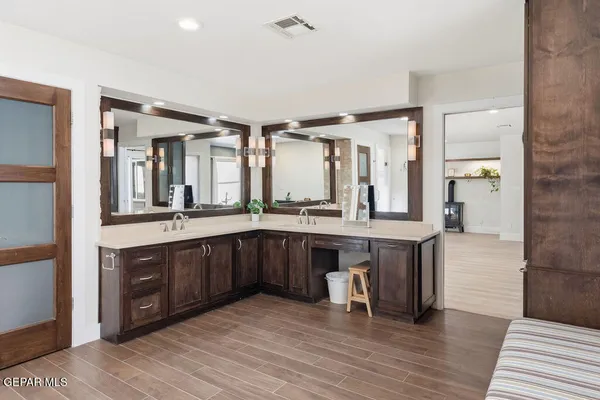 $1,690,000 | 300 Rosemont Drive, El Paso, TX 79922