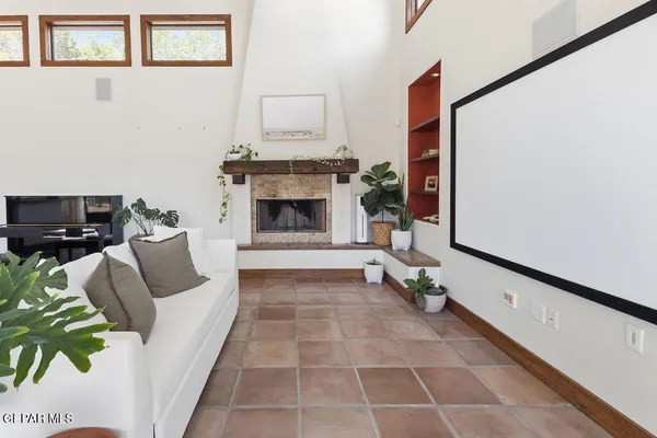 $1,690,000 | 300 Rosemont Drive, El Paso, TX 79922