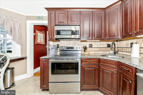 $400,000 | 526 Grant Place, Frederick, MD 21702