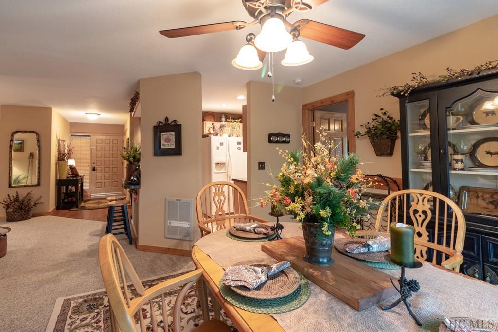 407 Overlook Road, Unit 2 Sapphire, NC 28774 - Photo 6 of 29 Gallery Image 6