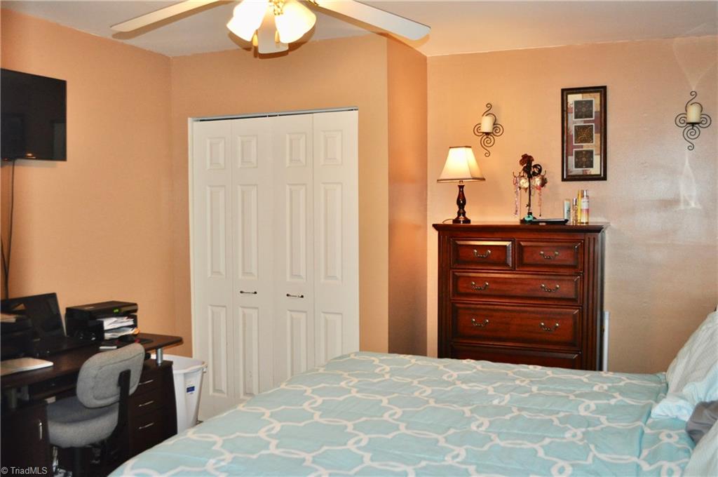 5488 Racine Road Randleman, NC 27317 - Photo 6 of 24