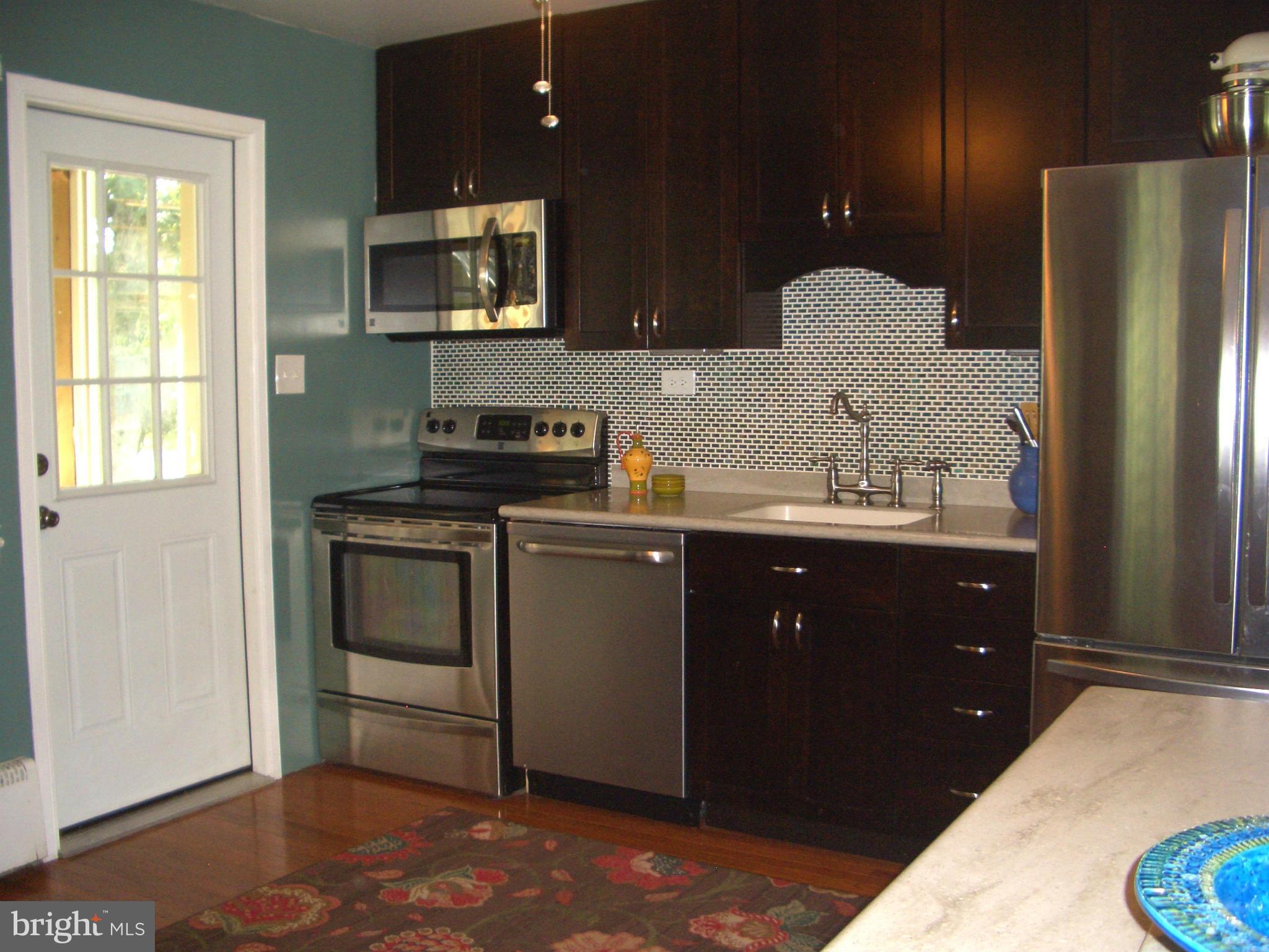 6612 Hunter Road Elkridge, MD 21075 - Photo 3 of 30 Kitchen
