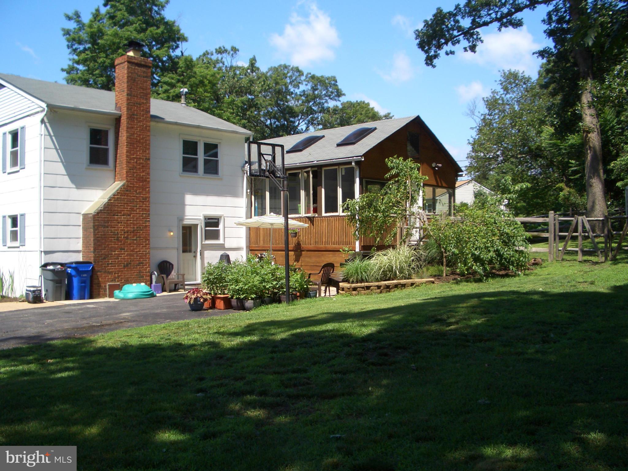 6612 Hunter Road Elkridge, MD 21075 - Photo 29 of 30 Exterior (Rear)