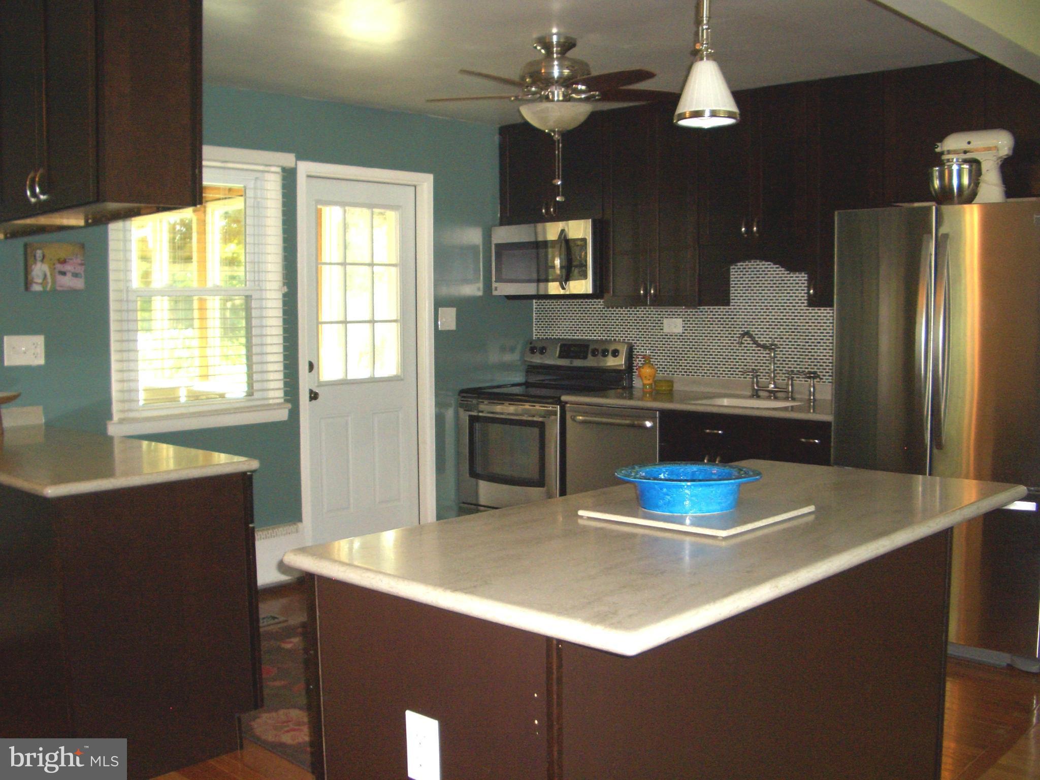 6612 Hunter Road Elkridge, MD 21075 - Photo 5 of 30 Kitchen