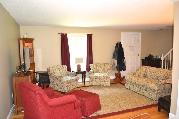 112 Foxboro Road, Unit 112 Wrentham, MA 02093 - Photo 9 of 22 Gallery Image 9