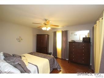 908 Copper Ridge Maryville, IL 62062 - Photo 11 of 24 Gallery Image 11