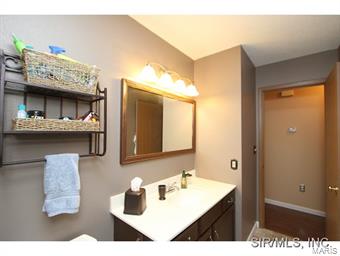 908 Copper Ridge Maryville, IL 62062 - Photo 19 of 24 Gallery Image 19