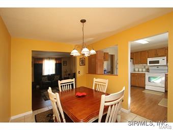 908 Copper Ridge Maryville, IL 62062 - Photo 6 of 24 Gallery Image 6