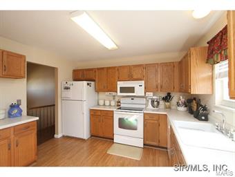 908 Copper Ridge Maryville, IL 62062 - Photo 8 of 24 Gallery Image 8