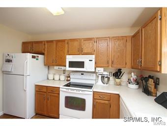 908 Copper Ridge Maryville, IL 62062 - Photo 9 of 24 Gallery Image 9