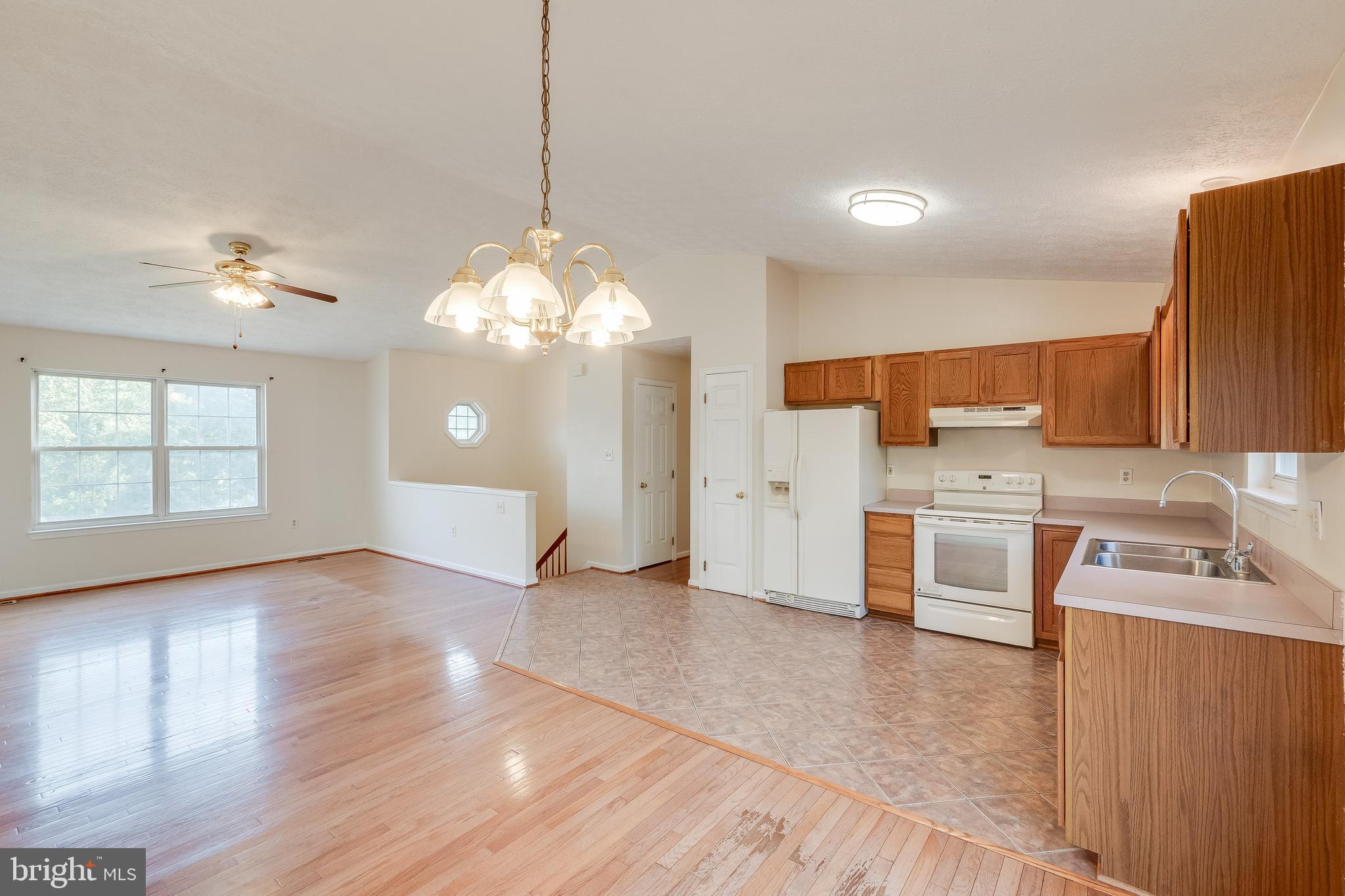 7284 Clyde Jones Road Owings, MD 20736 - Photo 4 of 32