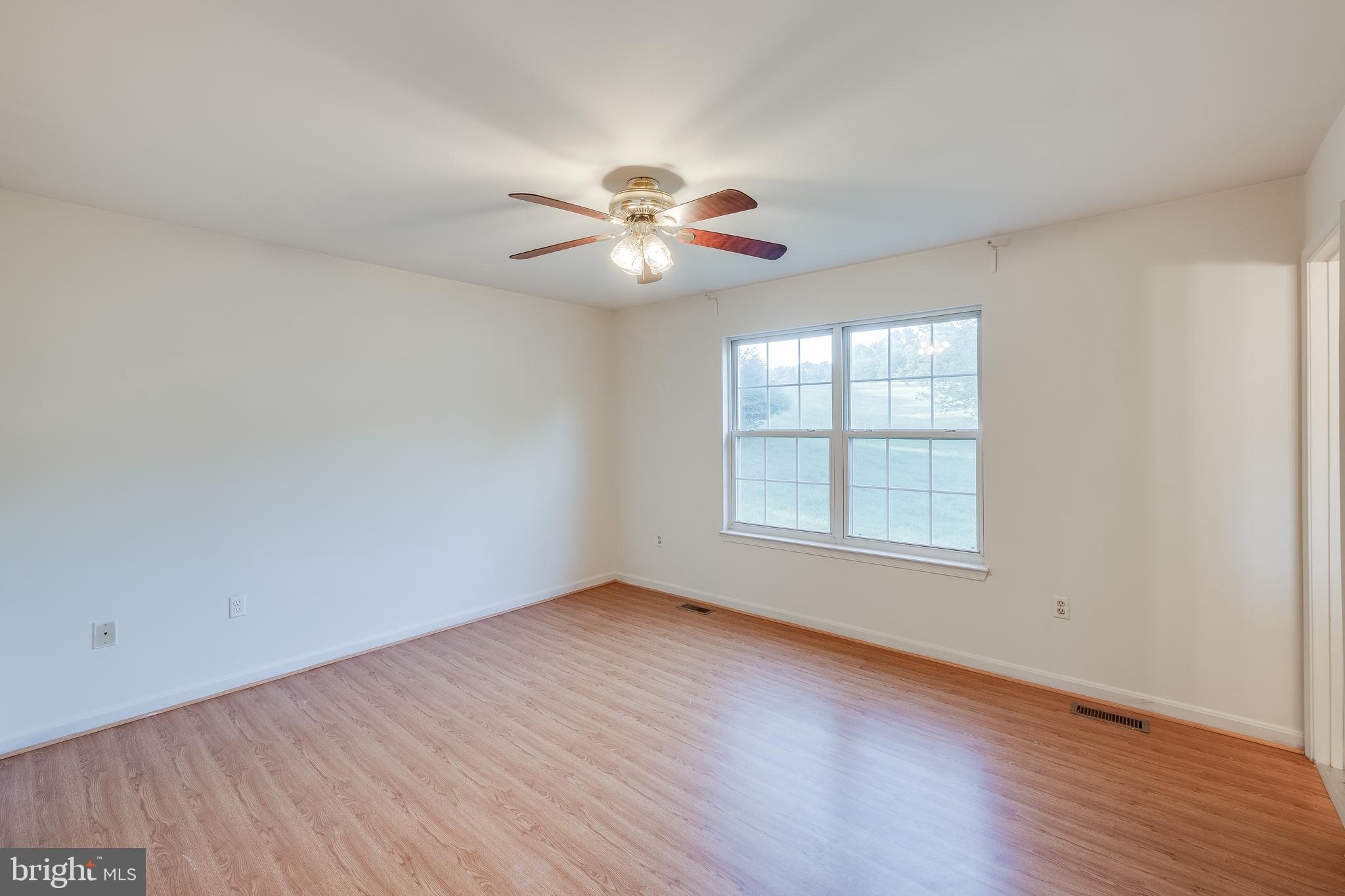 7284 Clyde Jones Road Owings, MD 20736 - Photo 8 of 32