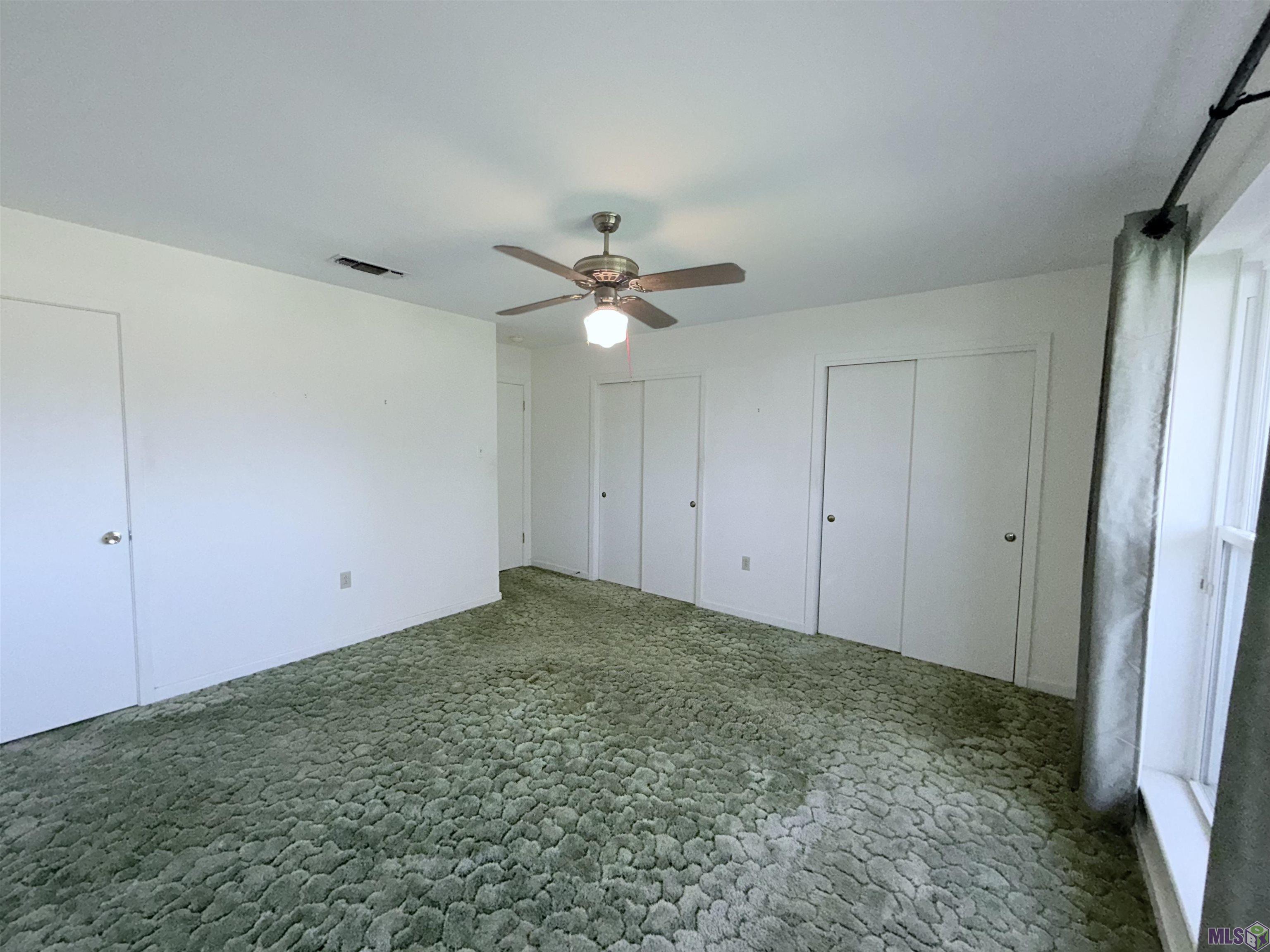 10010 Sombrero Avenue Baton Rouge, LA 70815 - Photo 3 of 17