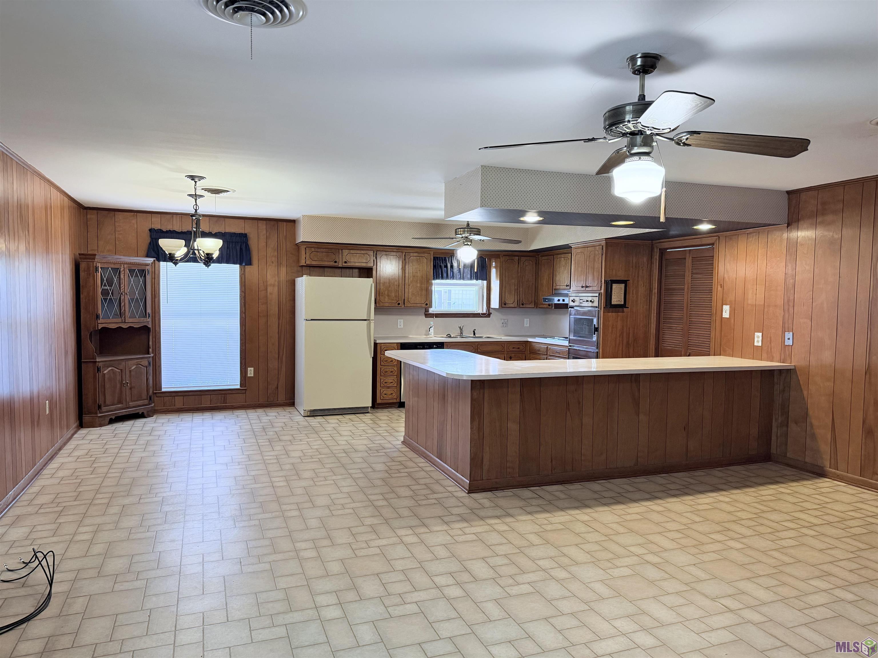 10010 Sombrero Avenue Baton Rouge, LA 70815 - Photo 4 of 17