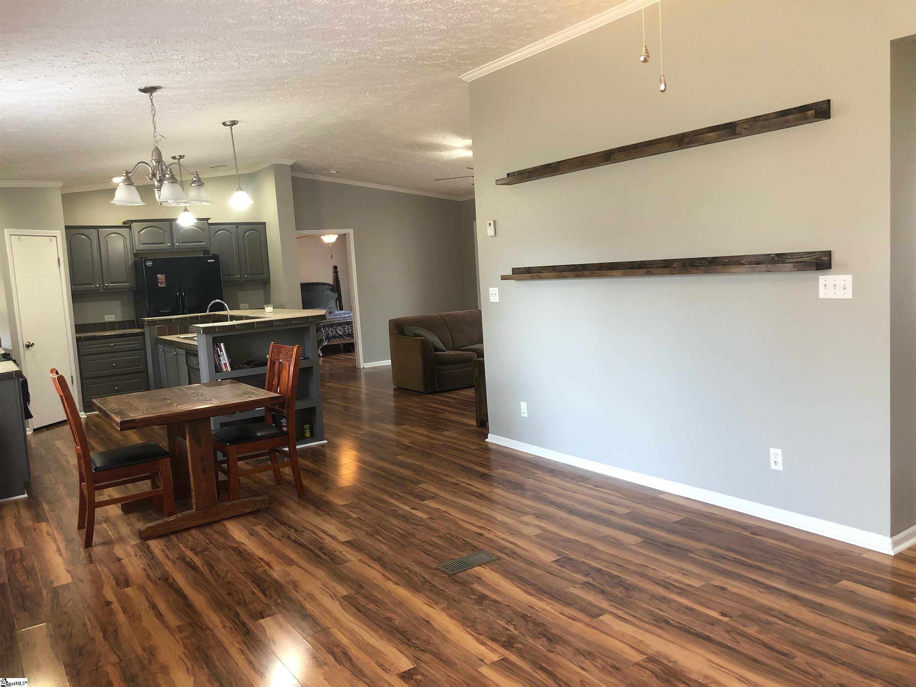 154 Gossett Road Gray Court, SC 29645 - Photo 20 of 36 Gallery Image 20