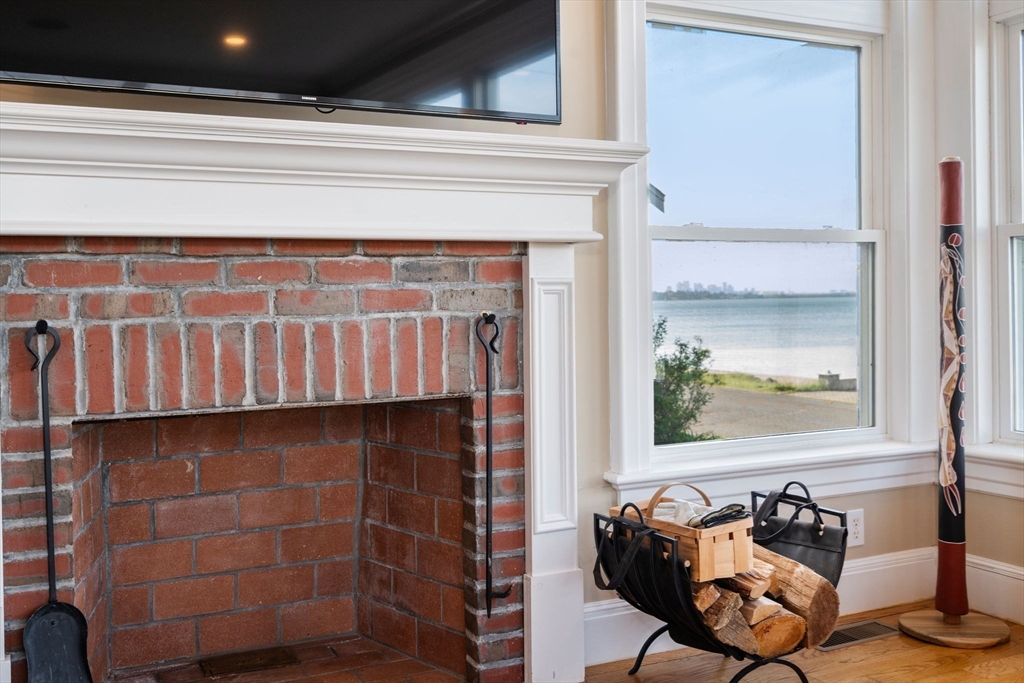 7 Swan Road Quincy, MA 02169 - Photo 6 of 23