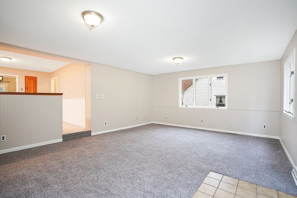 645 Allen Street Springfield, MA 01118 - Photo 13 of 29