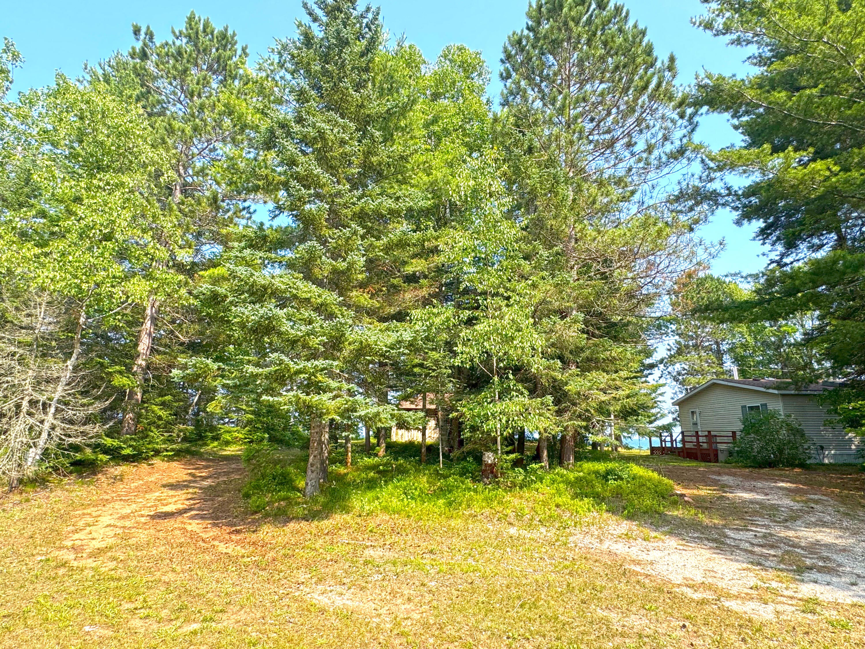 9398 North Whitefish Point Road Paradise, MI 49768 - Photo 51 of 54 Gallery Image 51