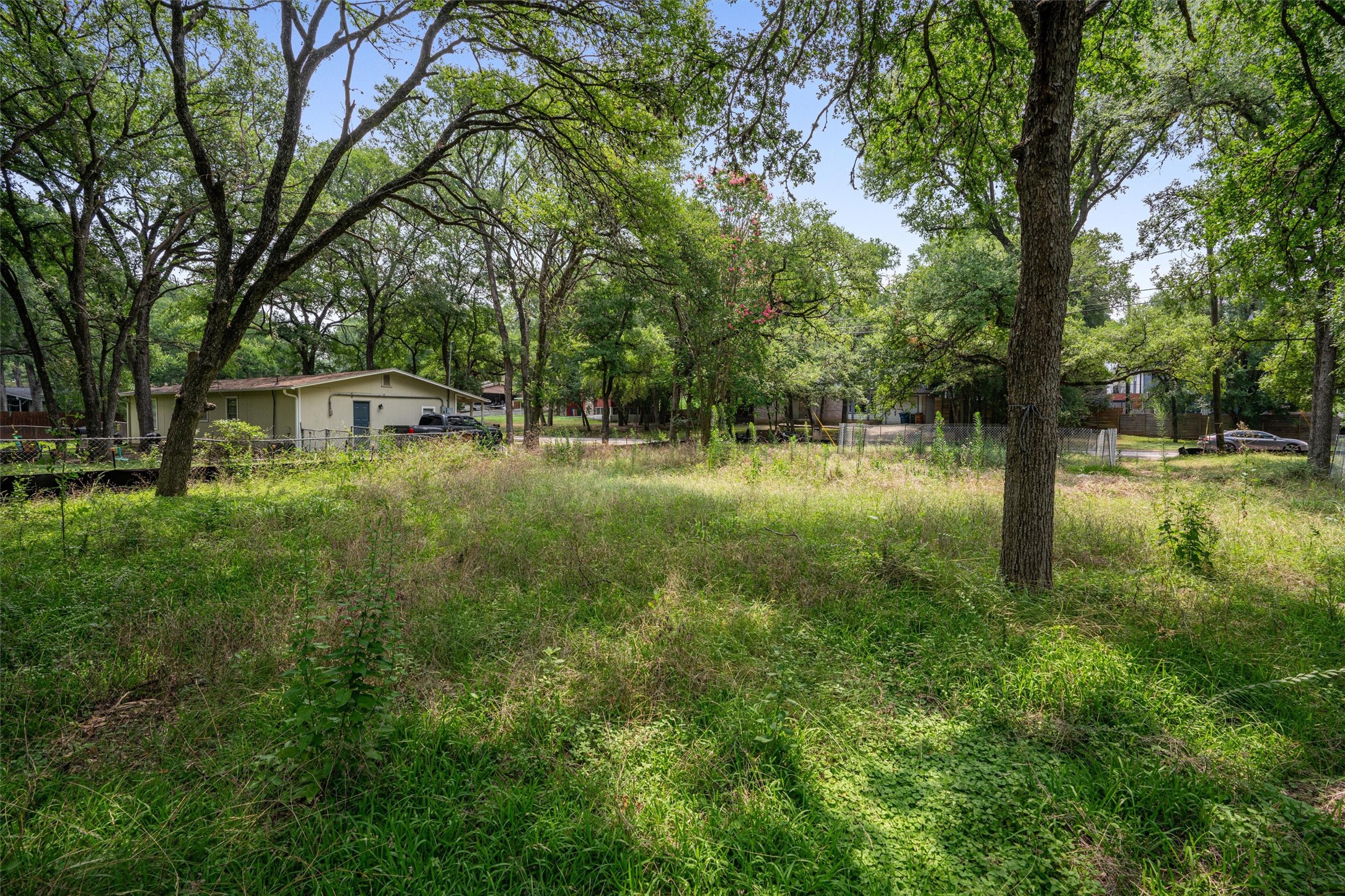 3928 East 16th Street Austin, TX 78721 - Photo 19 of 32