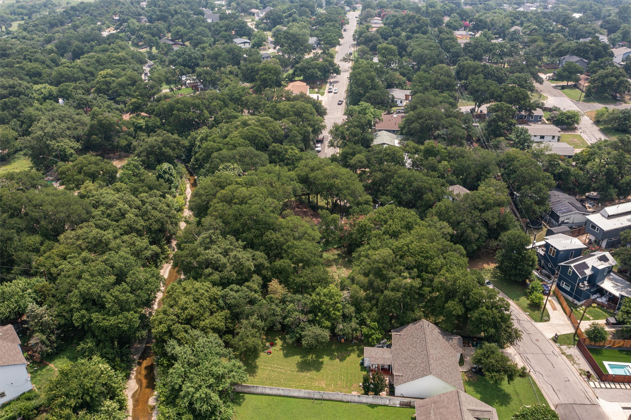 3928 East 16th Street Austin, TX 78721 - Photo 25 of 32