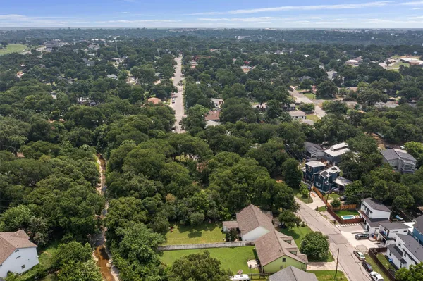 an aerial view of multiple house