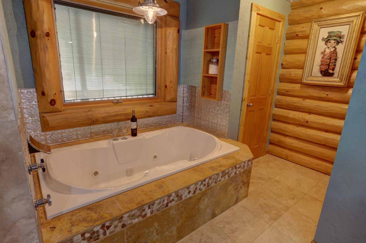 3638 Cth Street Rhinelander, WI 54501 - Photo 5 of 34 Gallery Image 5