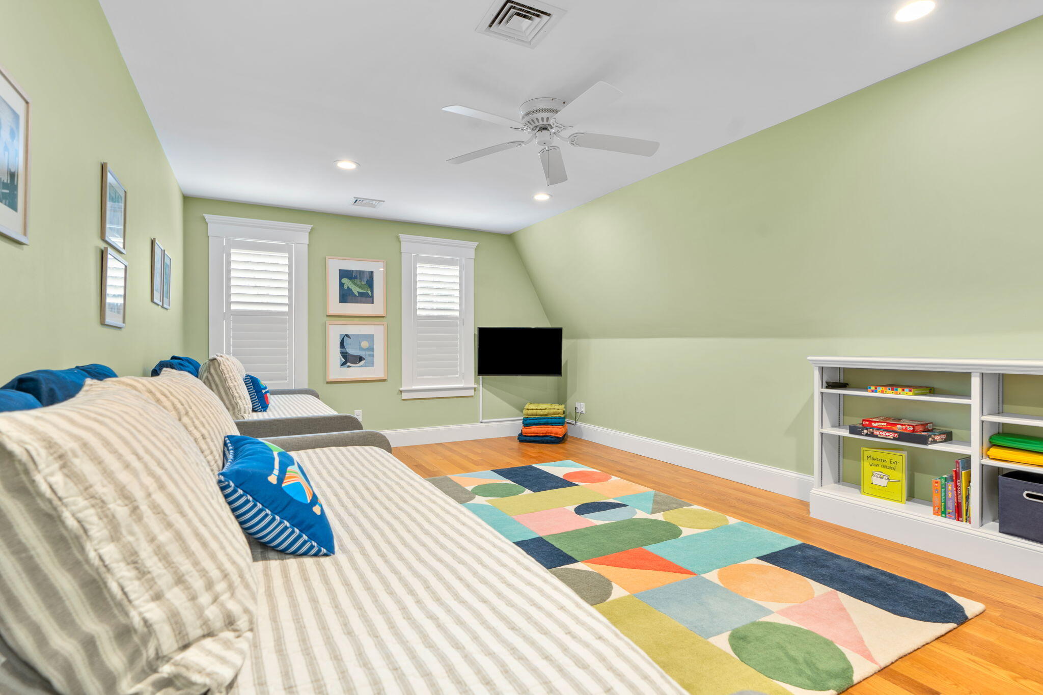 4 Old Dock Road, Unit 3BU West Falmouth, MA 02540 - Photo 21 of 43 Bedroom 3 with Built-ins