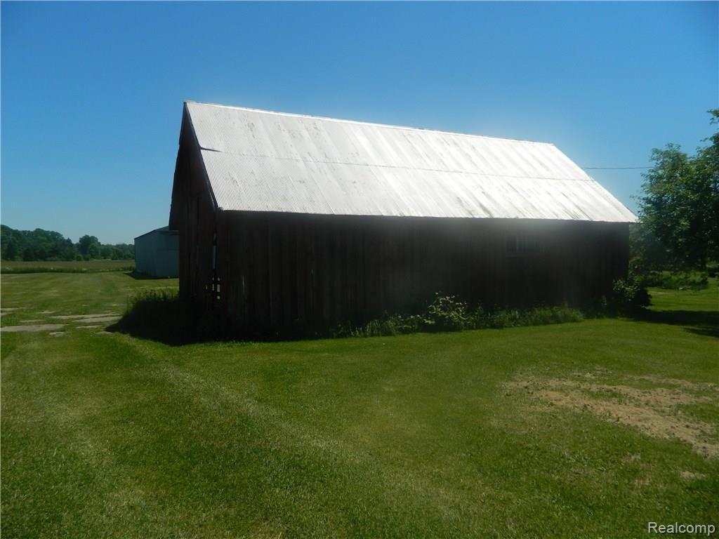 3930 North Road North Street, MI 48049 - Photo 12 of 26 2016-06-17 11.58