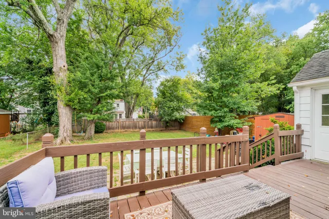 a view of a house with a big yard