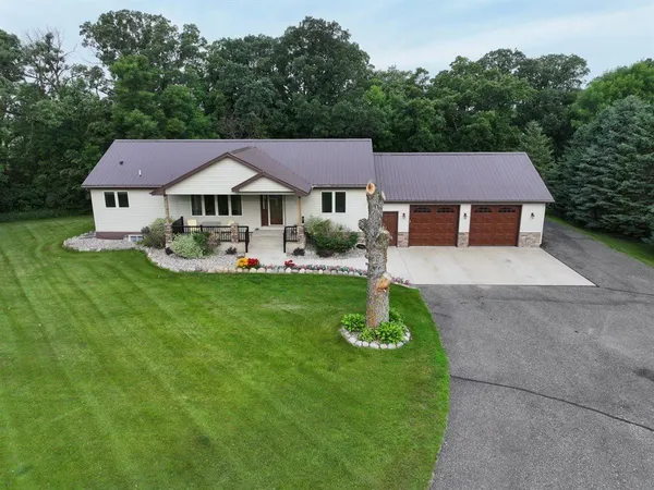 $599,000 | 4700 Rural Oaks Drive, Alexandria, MN 56308