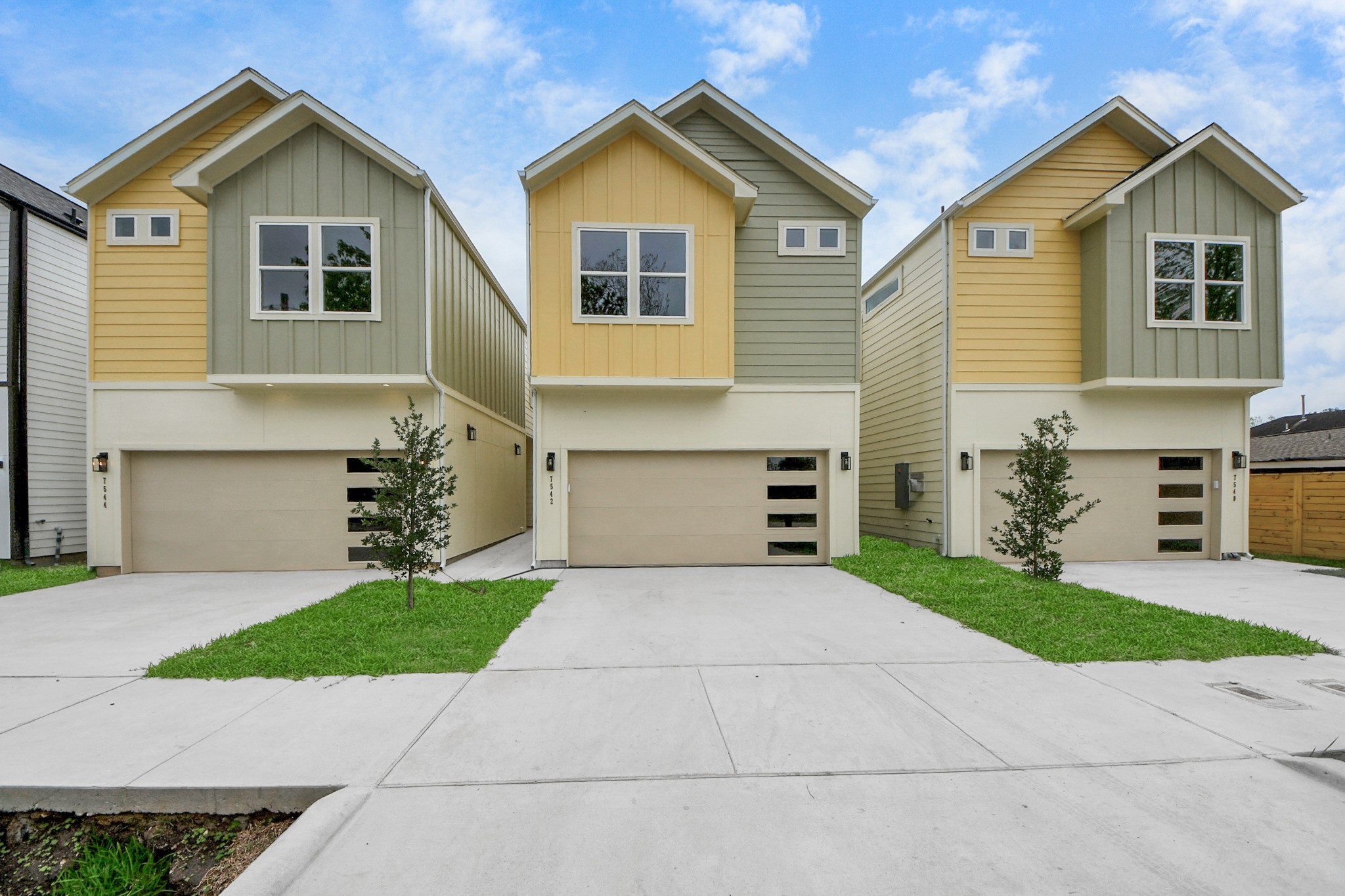 7542 Charlie Street Houston, TX 77088 - Photo 2 of 19
