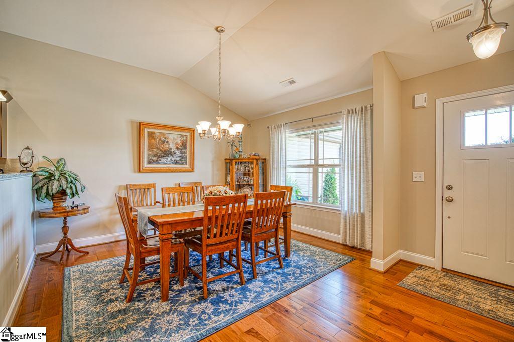 403 Braeburn Fields Inman, SC 29349 - Photo 2 of 36