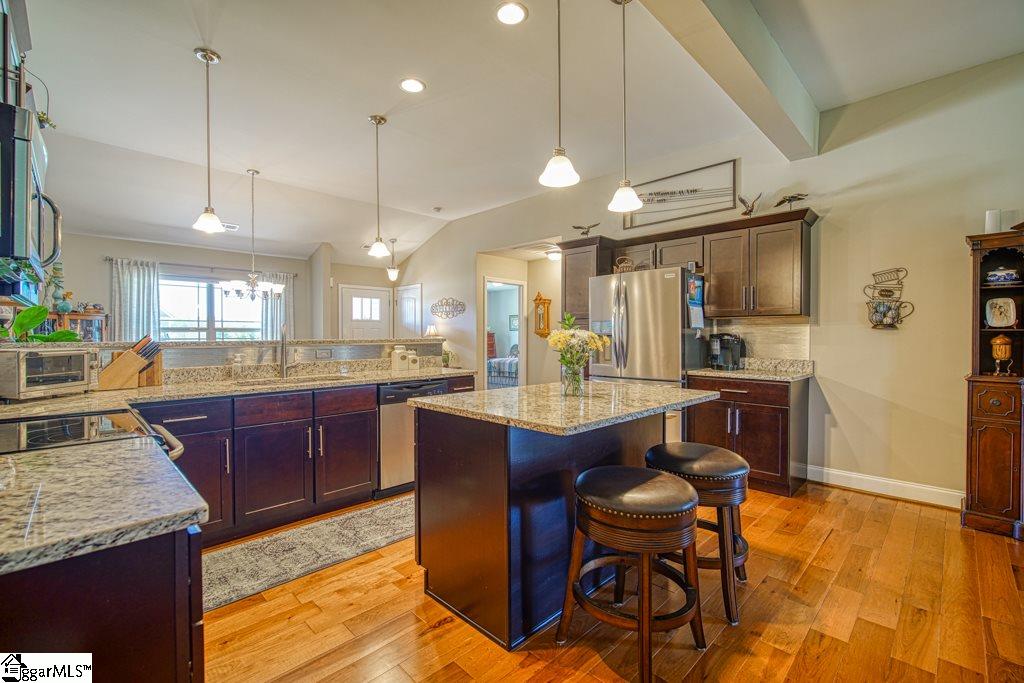 403 Braeburn Fields Inman, SC 29349 - Photo 6 of 36