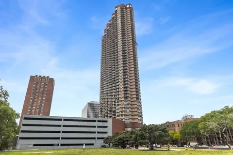 $269,000 | 3660 North Lake Shore Drive, Unit 507, Chicago, IL 60613