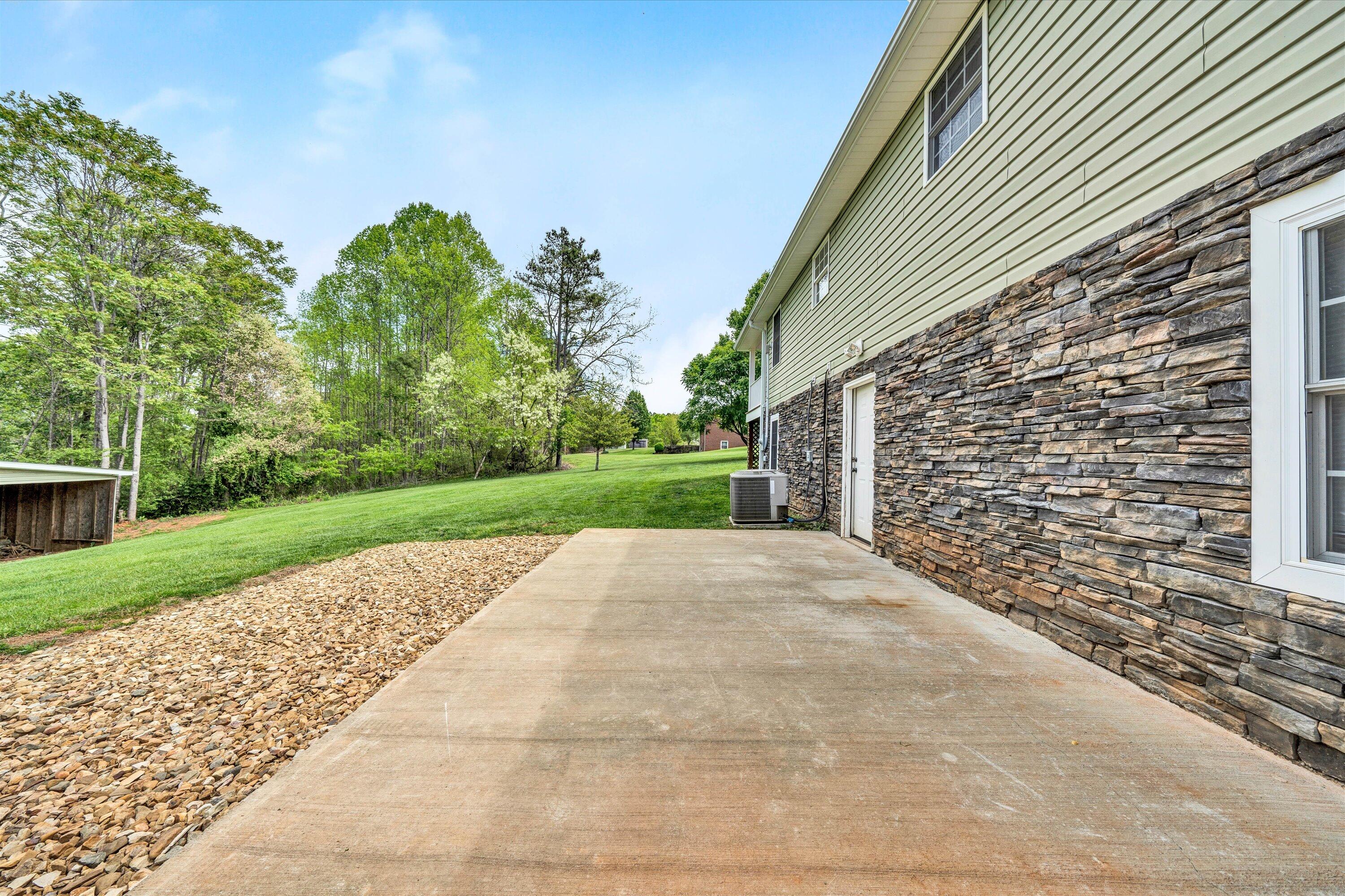 785 Long Horne Road Union Hall, VA 24176 - Photo 37 of 43 38-DSC00280