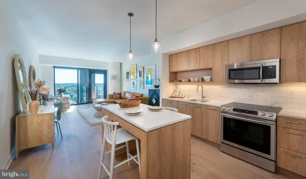 $3,171 | 4710 Elm Street, Unit 1BE1313, Bethesda, MD 20814