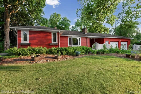 $250,000 | 416 East Maple Street, Mason, MI 48854