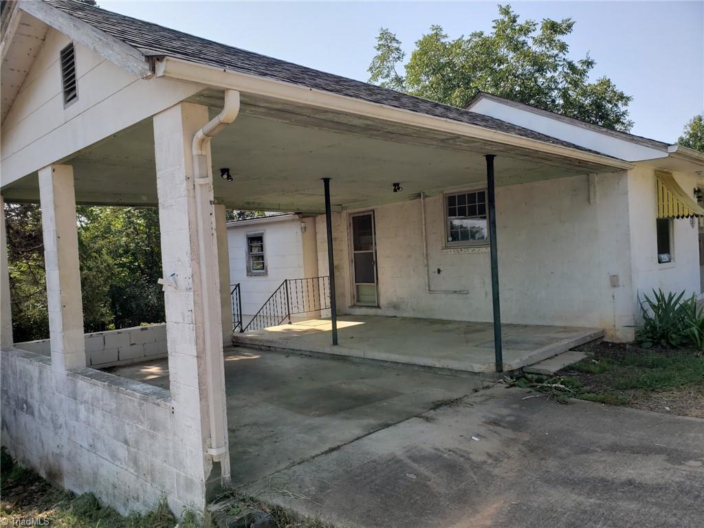 2290 Grooms Road Reidsville, NC 27320 - Photo 12 of 15 Gallery Image 12