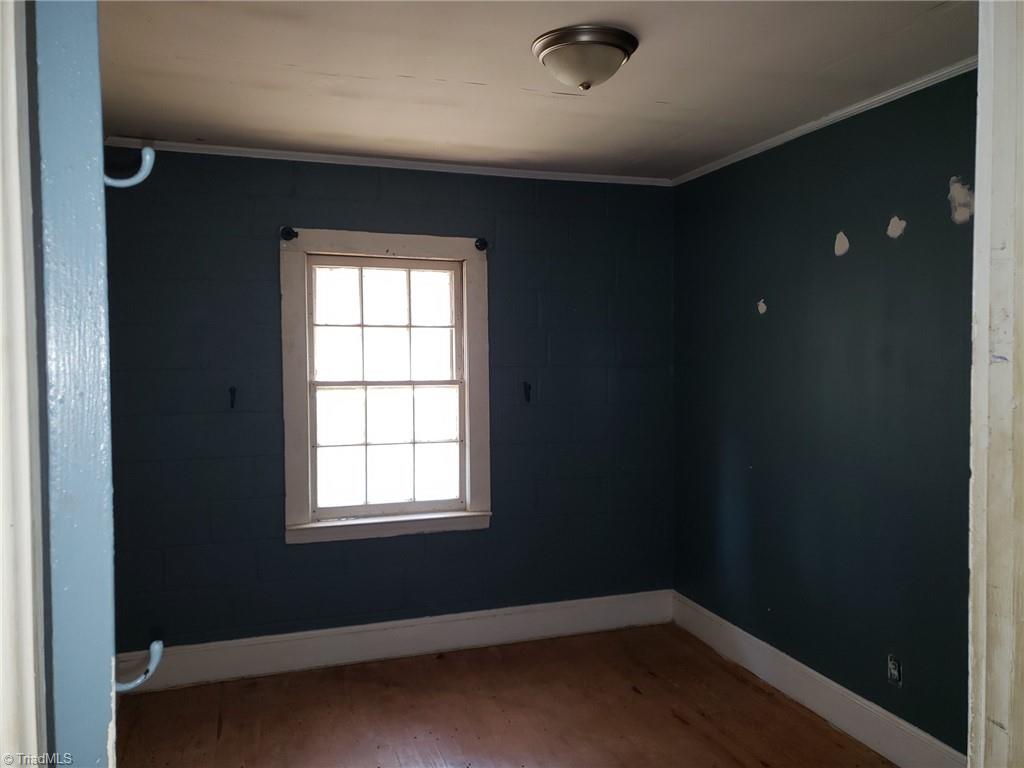 2290 Grooms Road Reidsville, NC 27320 - Photo 9 of 15 Gallery Image 9