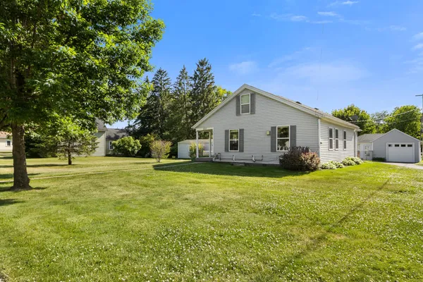 $295,000 | 327 North Main Street, Pardeeville, WI 53954