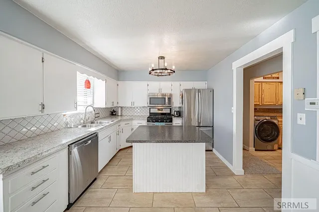 $600,000 | 4665 East Bailey Lane, Ammon, ID 83406