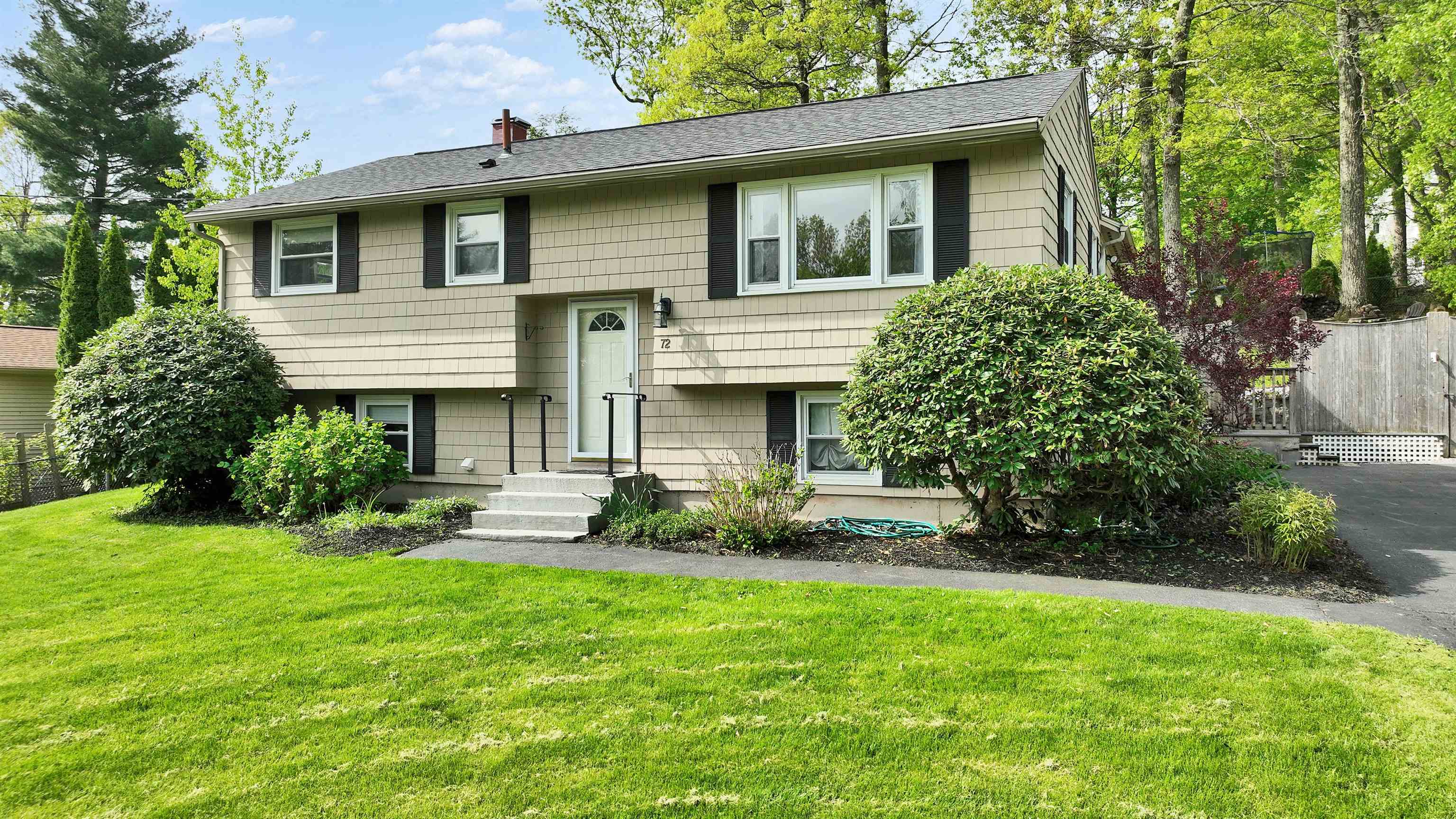 72 Wethersfield Road Nashua, NH 03062 - Photo 1 of 39