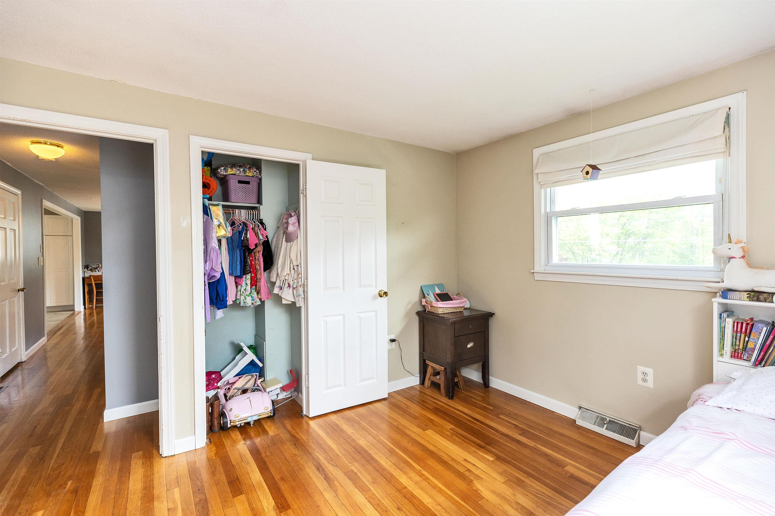 72 Wethersfield Road Nashua, NH 03062 - Photo 16 of 39