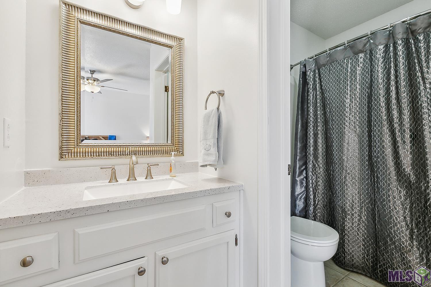 940 Ridgepoint Court, Unit 10B Baton Rouge, LA 70810 - Photo 8 of 11 Gallery Image 8