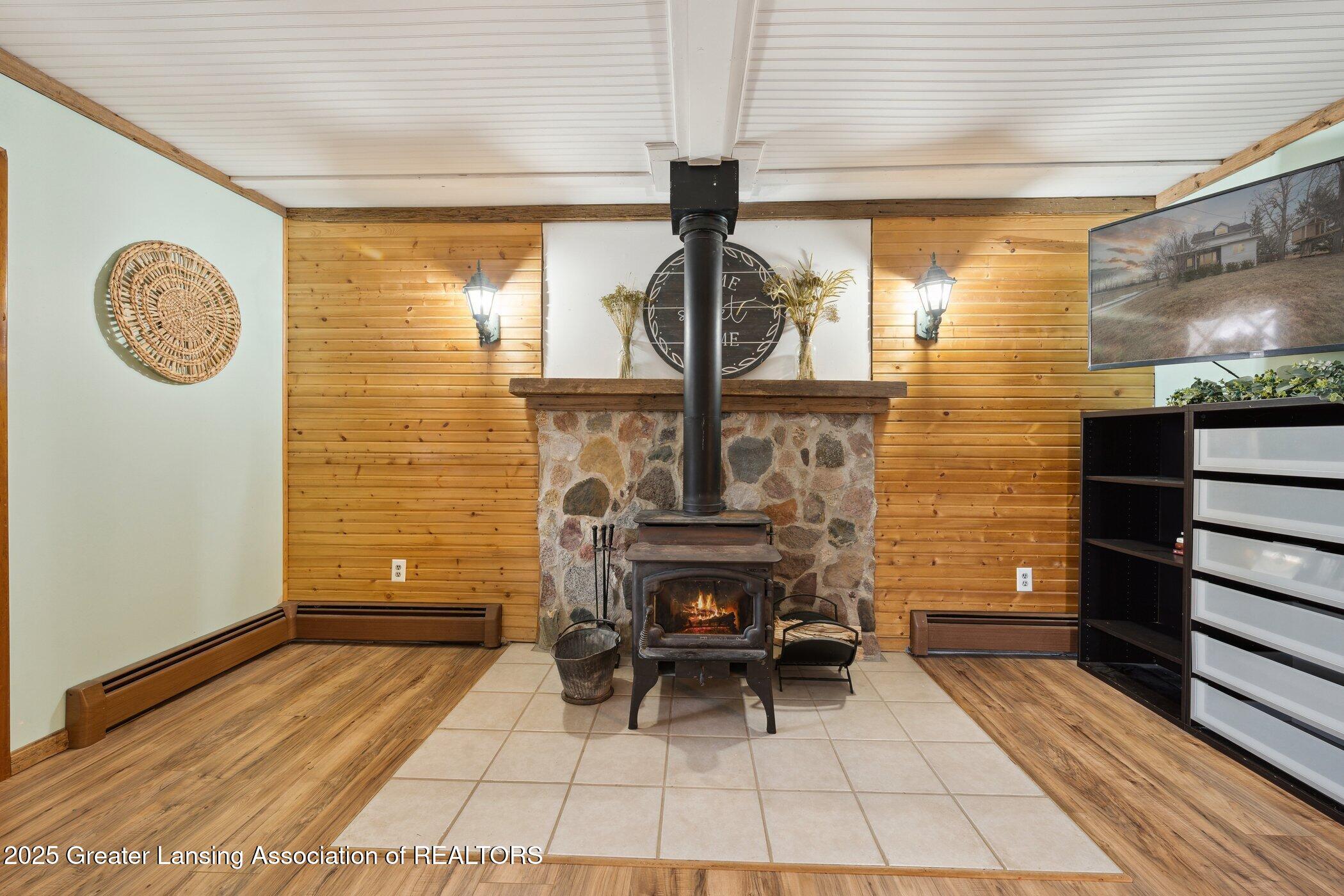 4196 West Wilson Road Perrinton, MI 48871 - Photo 18 of 44 4196-W-Wilson-Rd-Perrinton-MI-48871-Wind