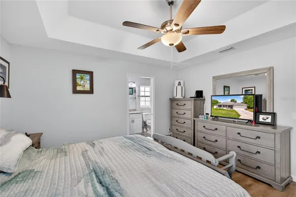 $299,900 | 9343 Southeast 152nd Place, Summerfield, FL 34491