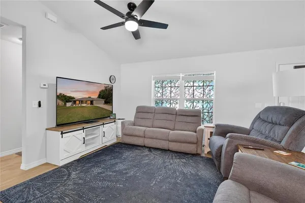 $299,900 | 9343 Southeast 152nd Place, Summerfield, FL 34491
