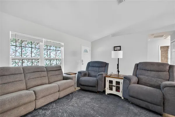 $299,900 | 9343 Southeast 152nd Place, Summerfield, FL 34491